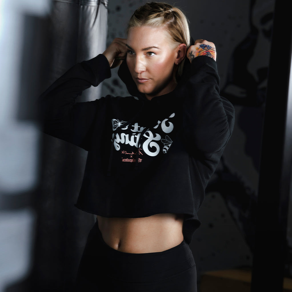MUHAMMAD ALI FLOAT &amp; STING WOMEN&#39;S CROP PULLOVER HOODIE